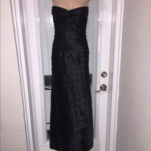 BCBG MAXAZRIA Black Satin poly poly Maxi Dress